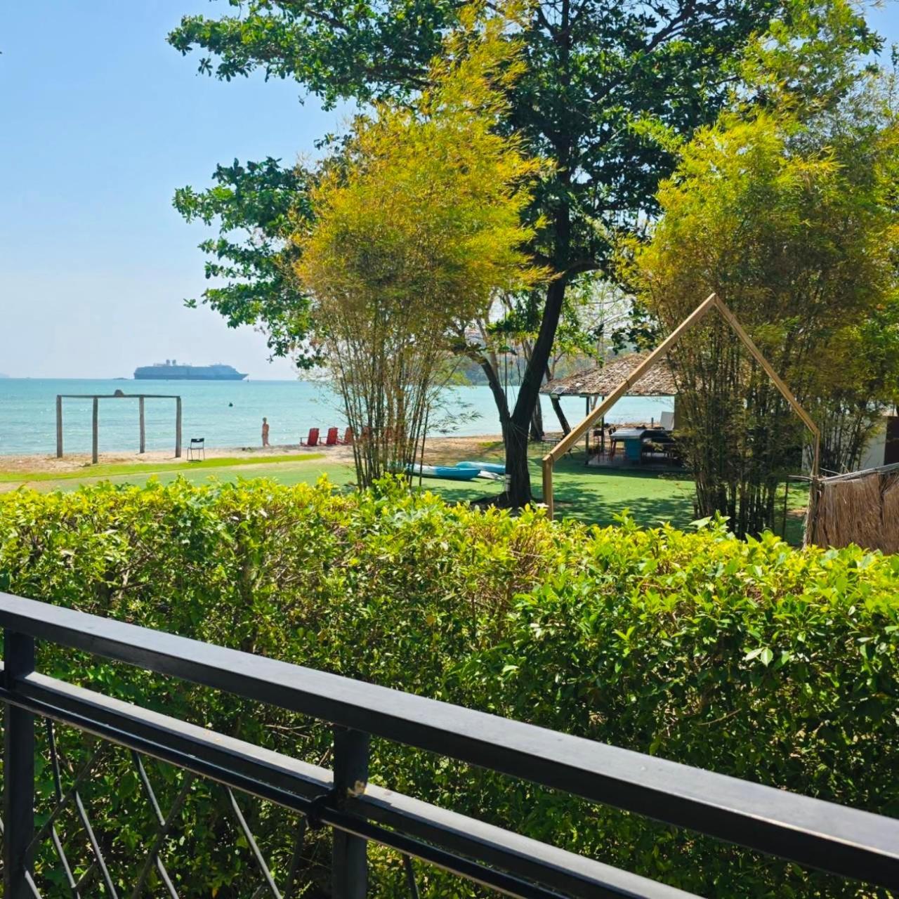 Charcoal Panwa Beach Phuket Ban Tha Khreng Bagian luar foto